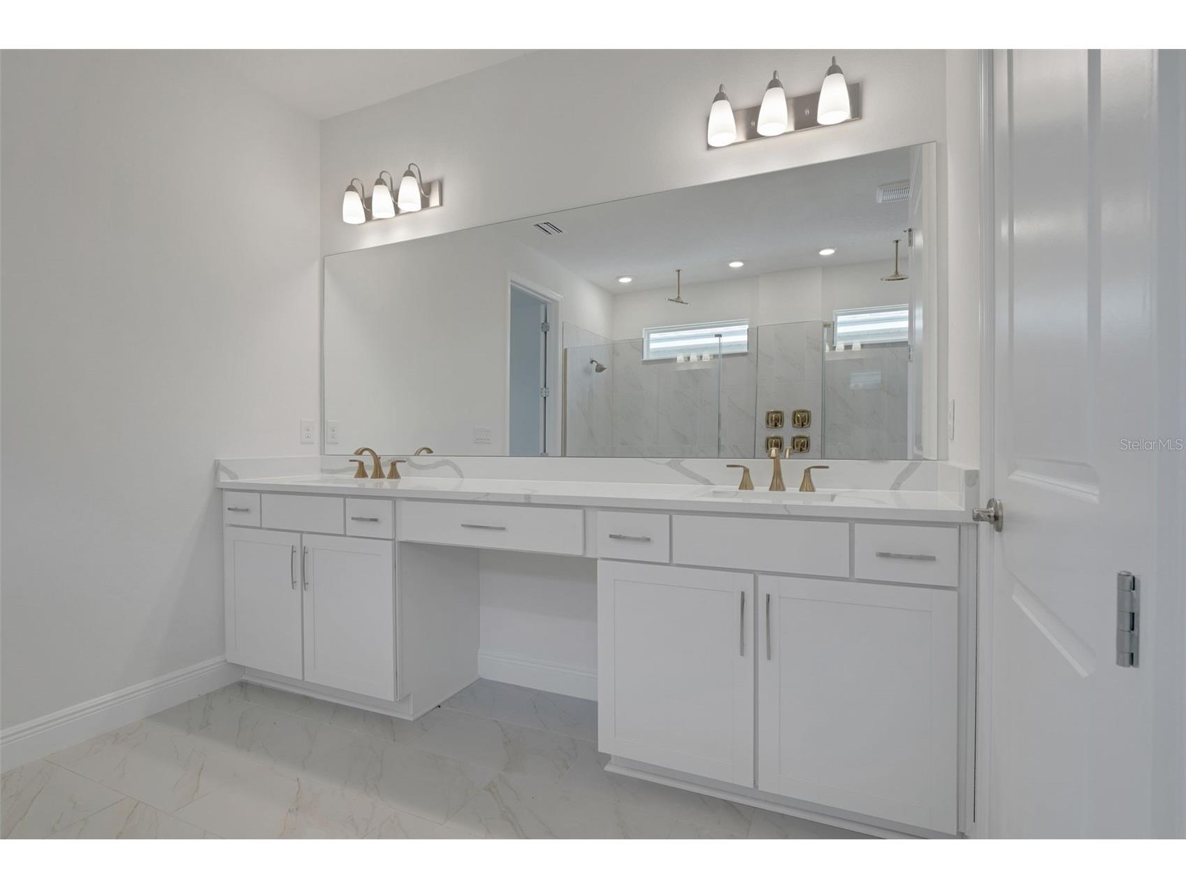 7470 Sea Manatee Street Parrish FL 34219 - SEAIRE LAGOON G5105760 image22