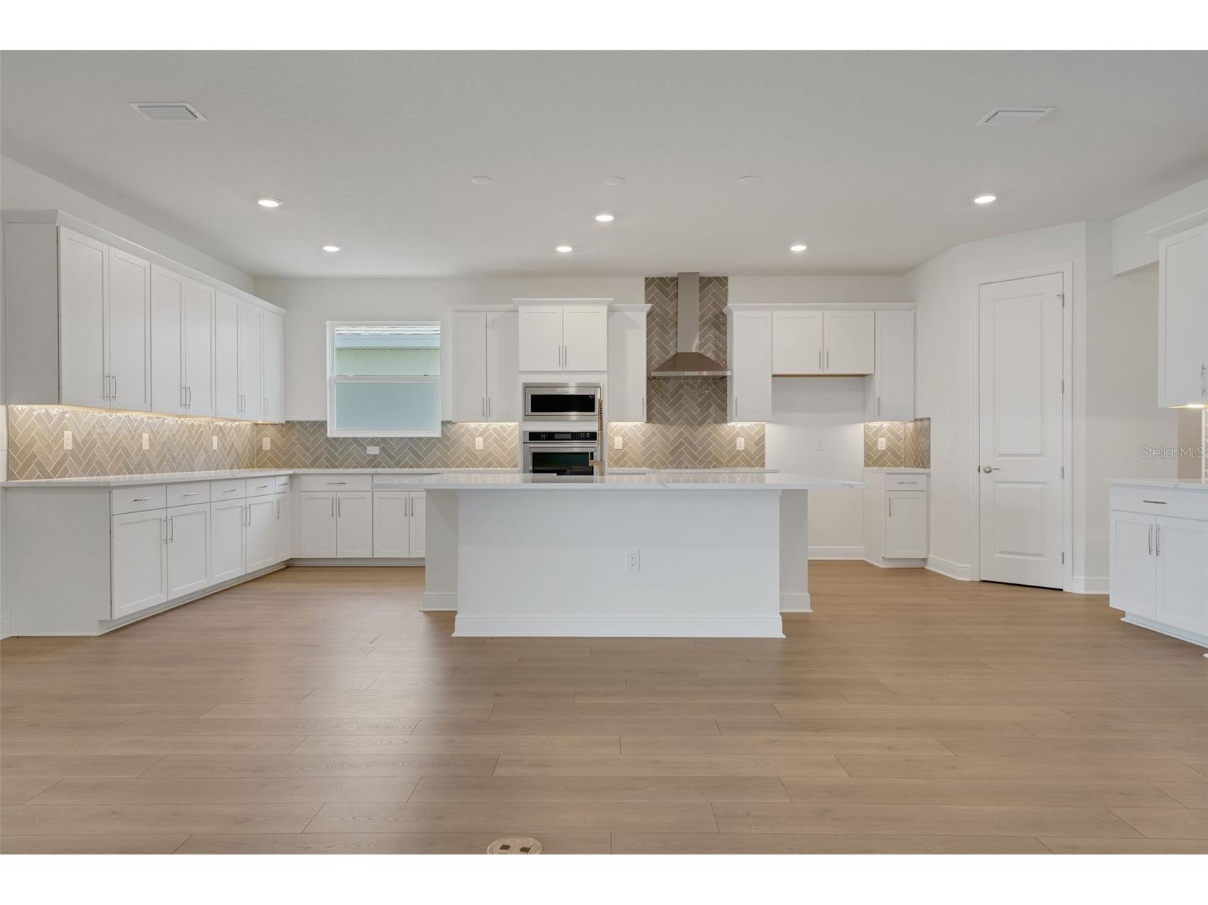 7470 Sea Manatee Street Parrish FL 34219 - SEAIRE LAGOON G5105760 image37