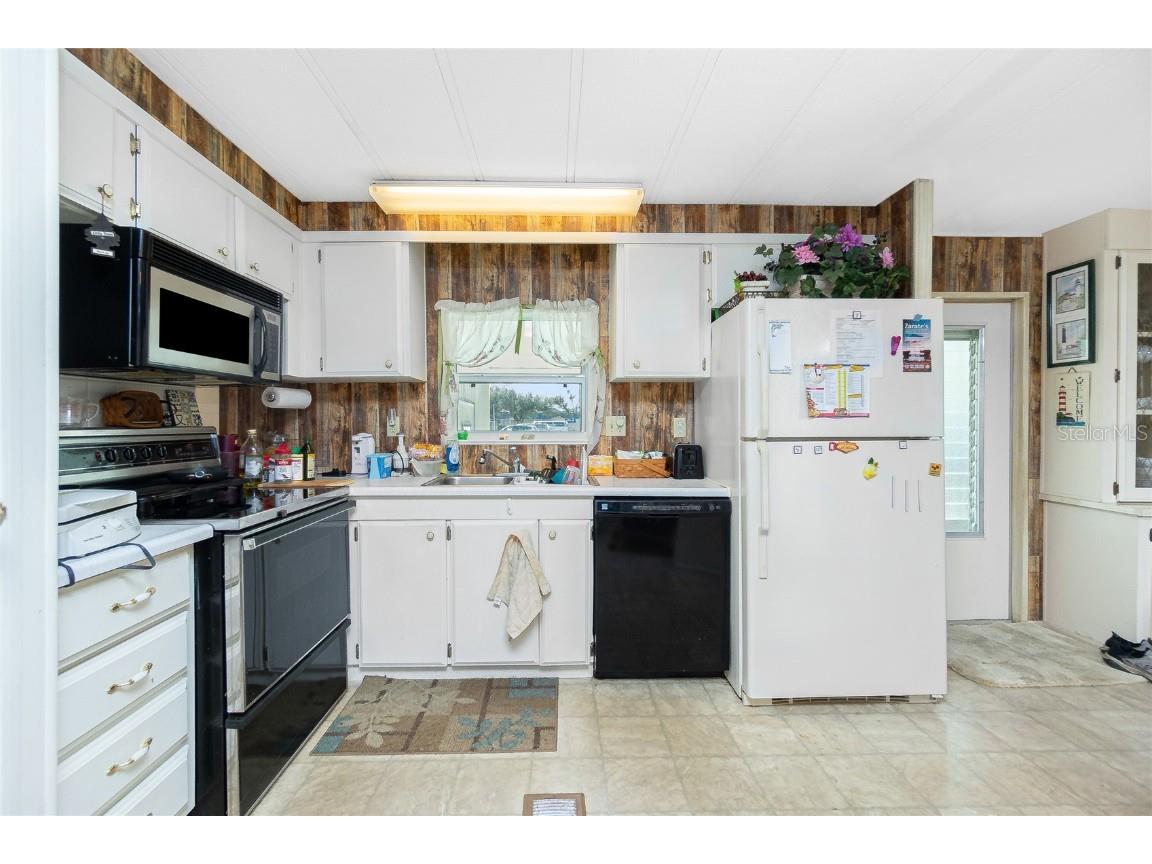 7474 Fulmar Avenue Port Charlotte FL 33981 - BUTTERFORD WATERWAY C7502086 image6