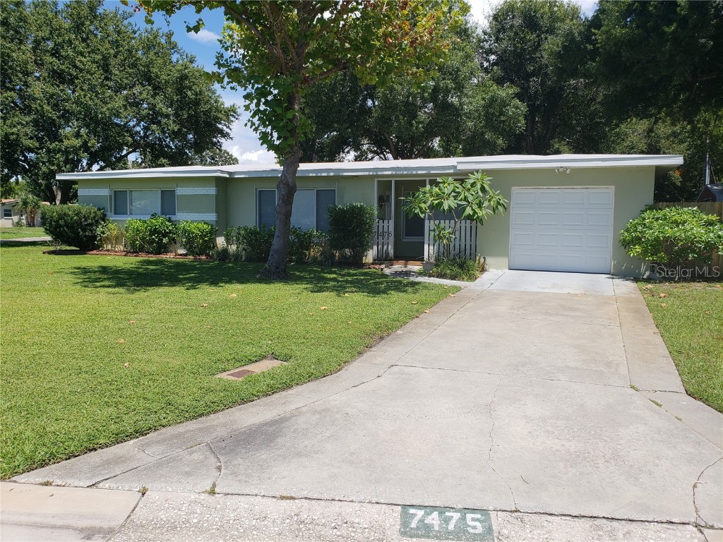 7475 19th Avenue N Saint Petersburg FL 33710 U8227405 image1