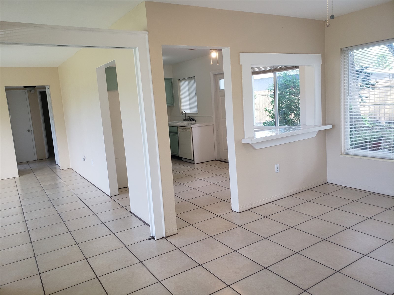 7475 19th Avenue N Saint Petersburg FL 33710 TB8510270 image7