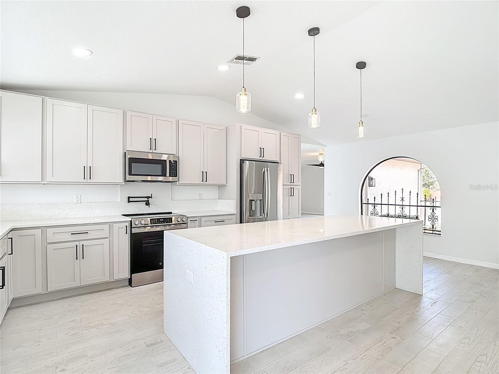7478 Dundee Way Weeki Wachee FL 34613 W7883674 image22