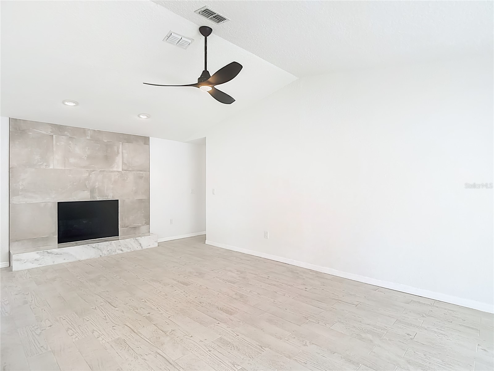 7478 Dundee Way Weeki Wachee FL 34613 W7883674 image26