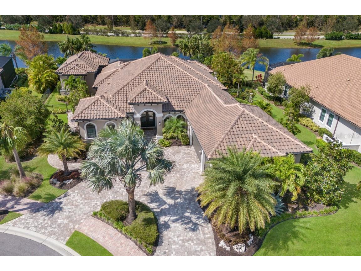 7478 Seacroft Cove Lakewood Ranch FL 34202 A4625387 image1