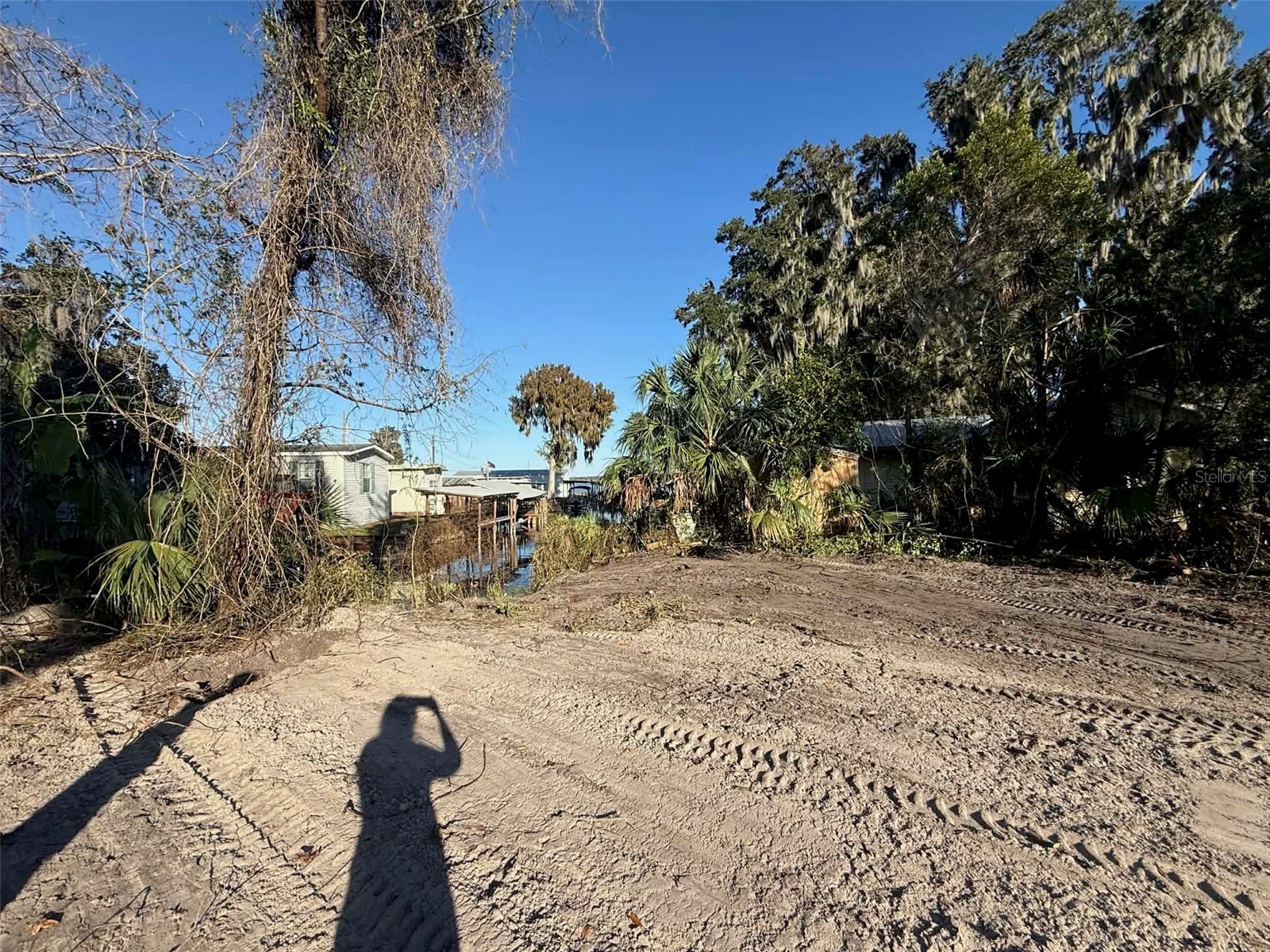 748 Cr 477a Lake Panasoffkee FL 33538 OM723307 image1