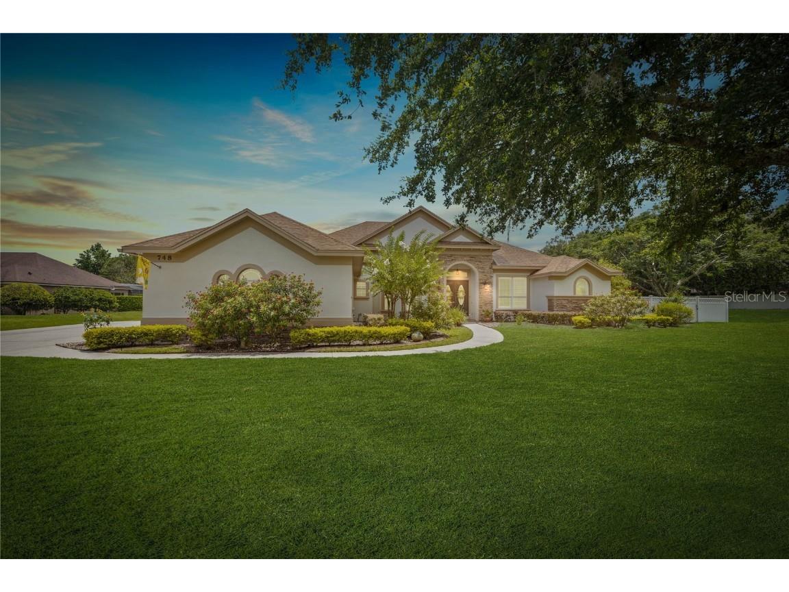 748 Mills Estate Place Chuluota FL 32766 O6318818 image1