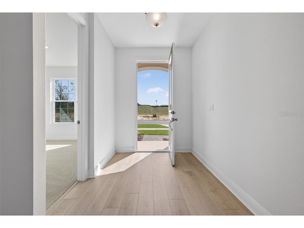 748 Sunshower Drive Lady Lake FL 32159 S5139268 image2