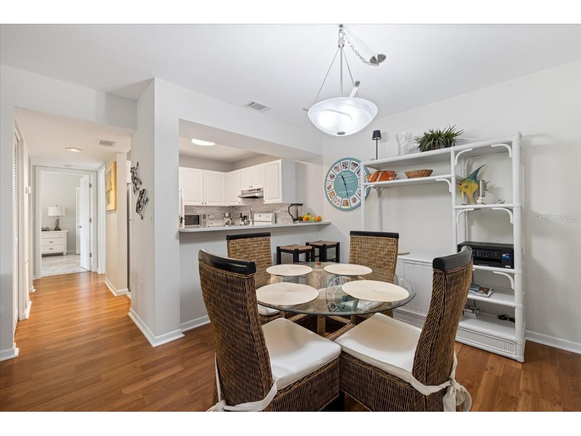 748 White Pine Tree Road #204 Venice FL 34285 N6141778 image4