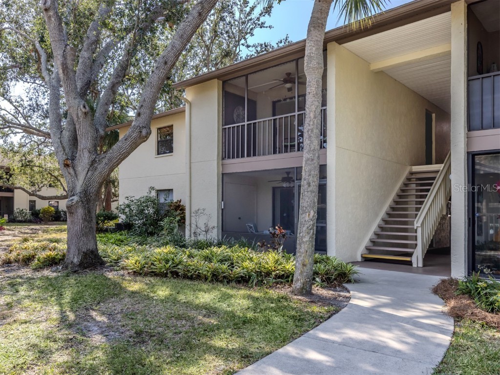 748 White Pine Tree Road #208 Venice FL 34285 N6137024 image1