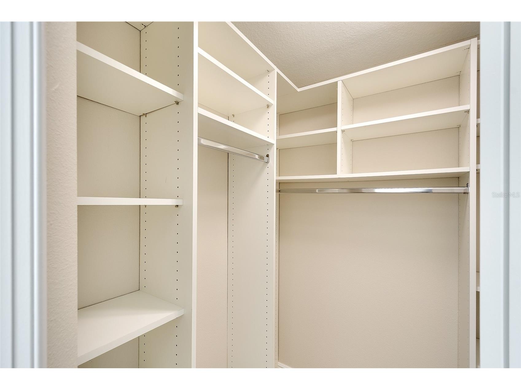 7482 Divot Loop #6A Bradenton FL 34202 A4683497 image32