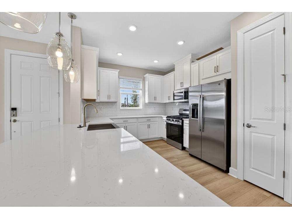 7483 Moonbeam Avenue Sarasota FL 34241 A4685237 image5