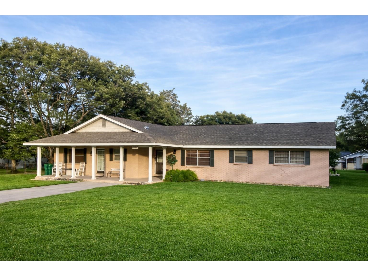 7484 Redbud Lane Brooksville FL 34601 V4948278 image2