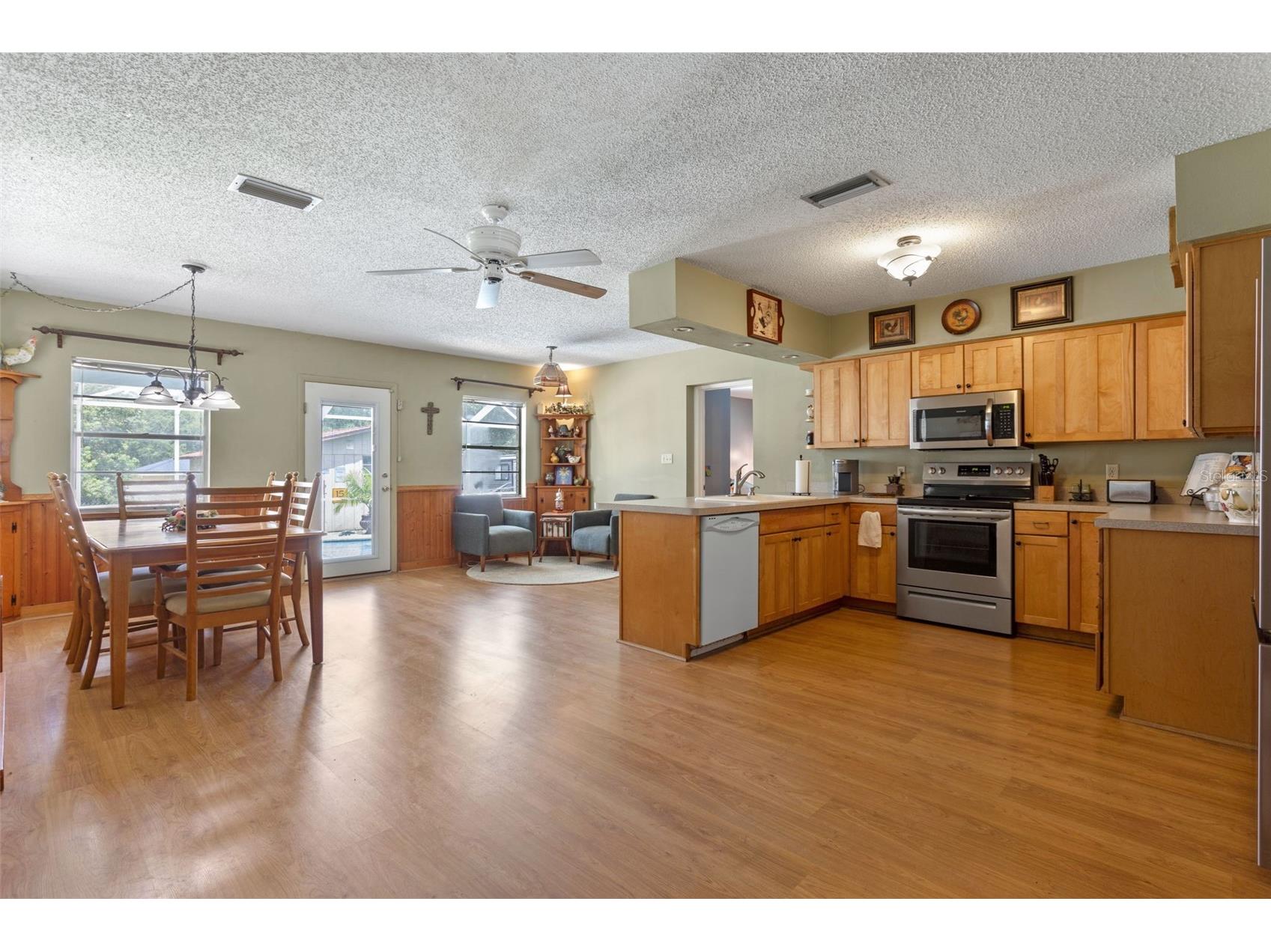 7484 Redbud Lane Brooksville FL 34601 V4948278 image4
