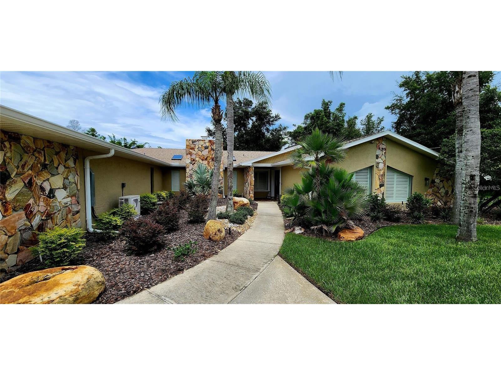 7487 River Country Drive Weeki Wachee FL 34607 U8218138 image1