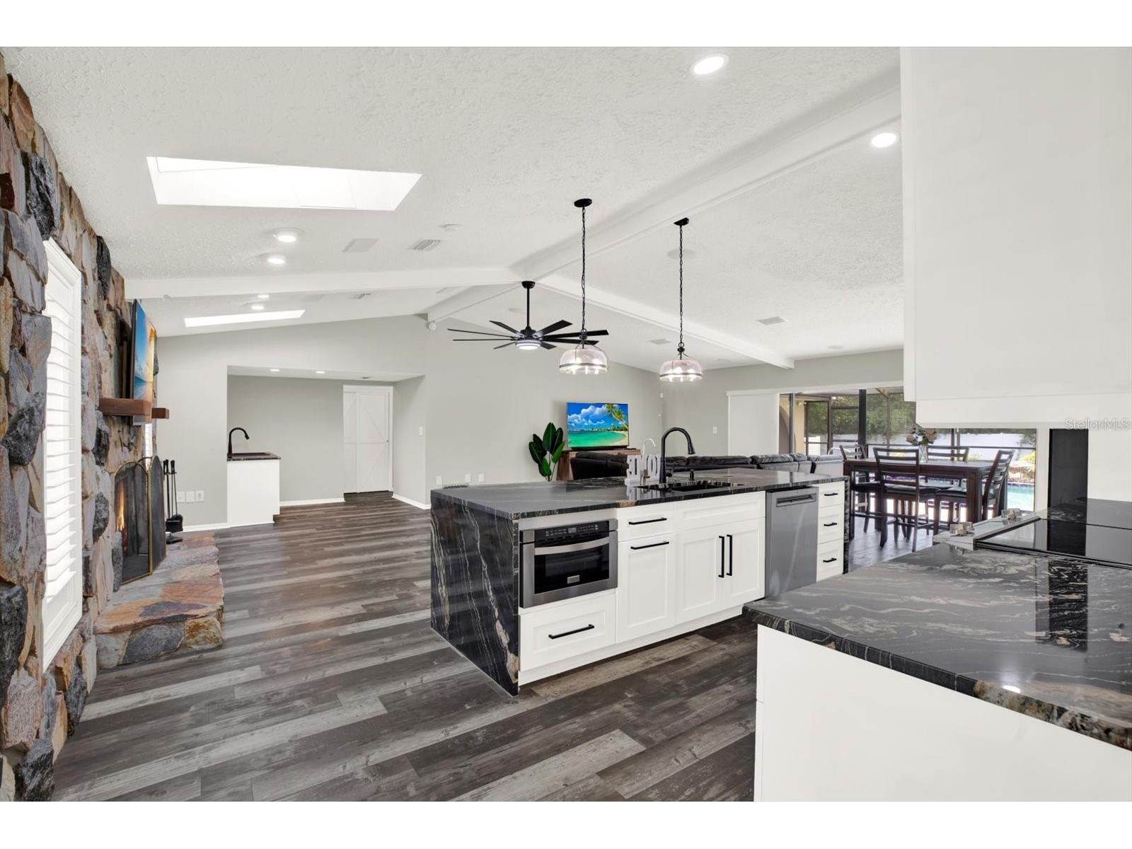 7487 River Country Drive Weeki Wachee FL 34607 - RIVER COUNTRY LAKE TB8524492 image14
