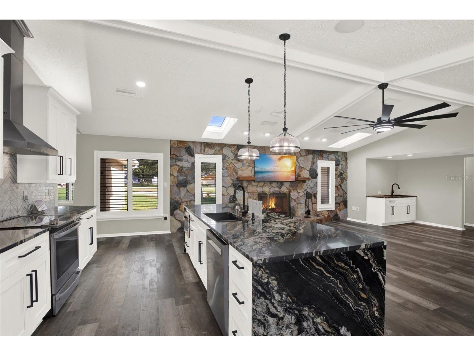 7487 River Country Drive Weeki Wachee FL 34607 - RIVER COUNTRY LAKE TB8524492 image18