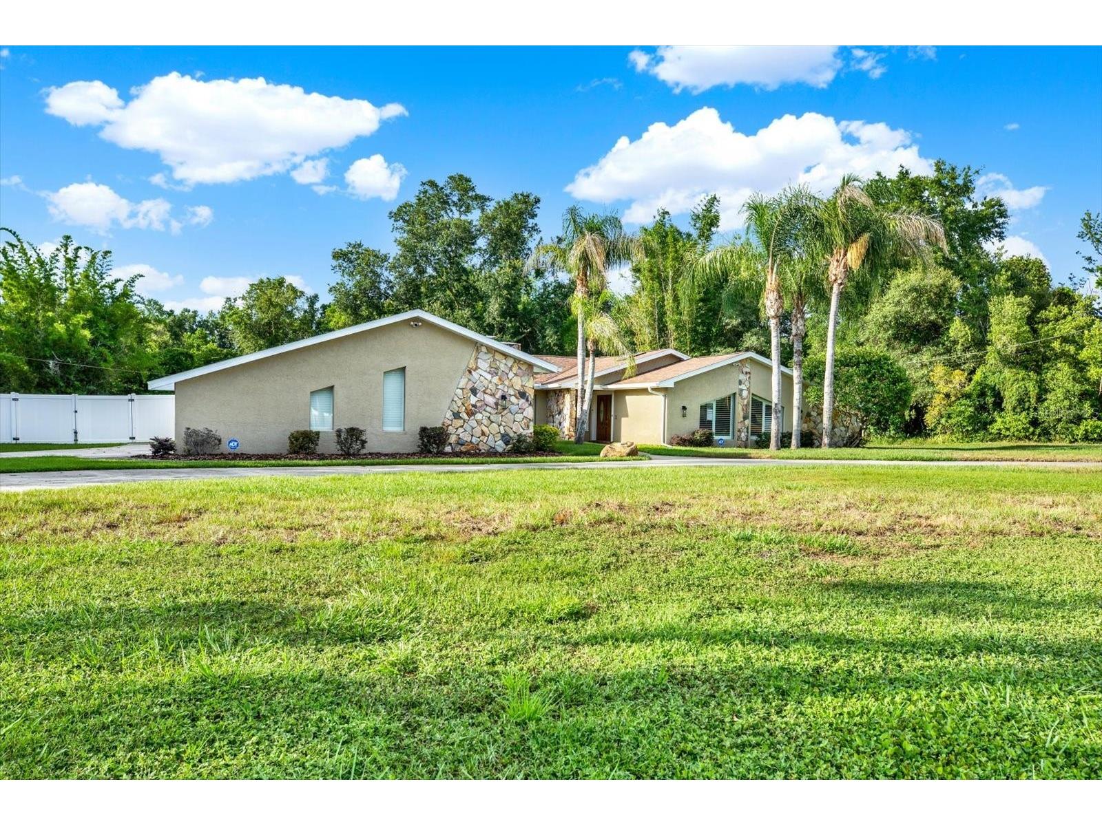 7487 River Country Drive Weeki Wachee FL 34607 - RIVER COUNTRY LAKE TB8524492 image50