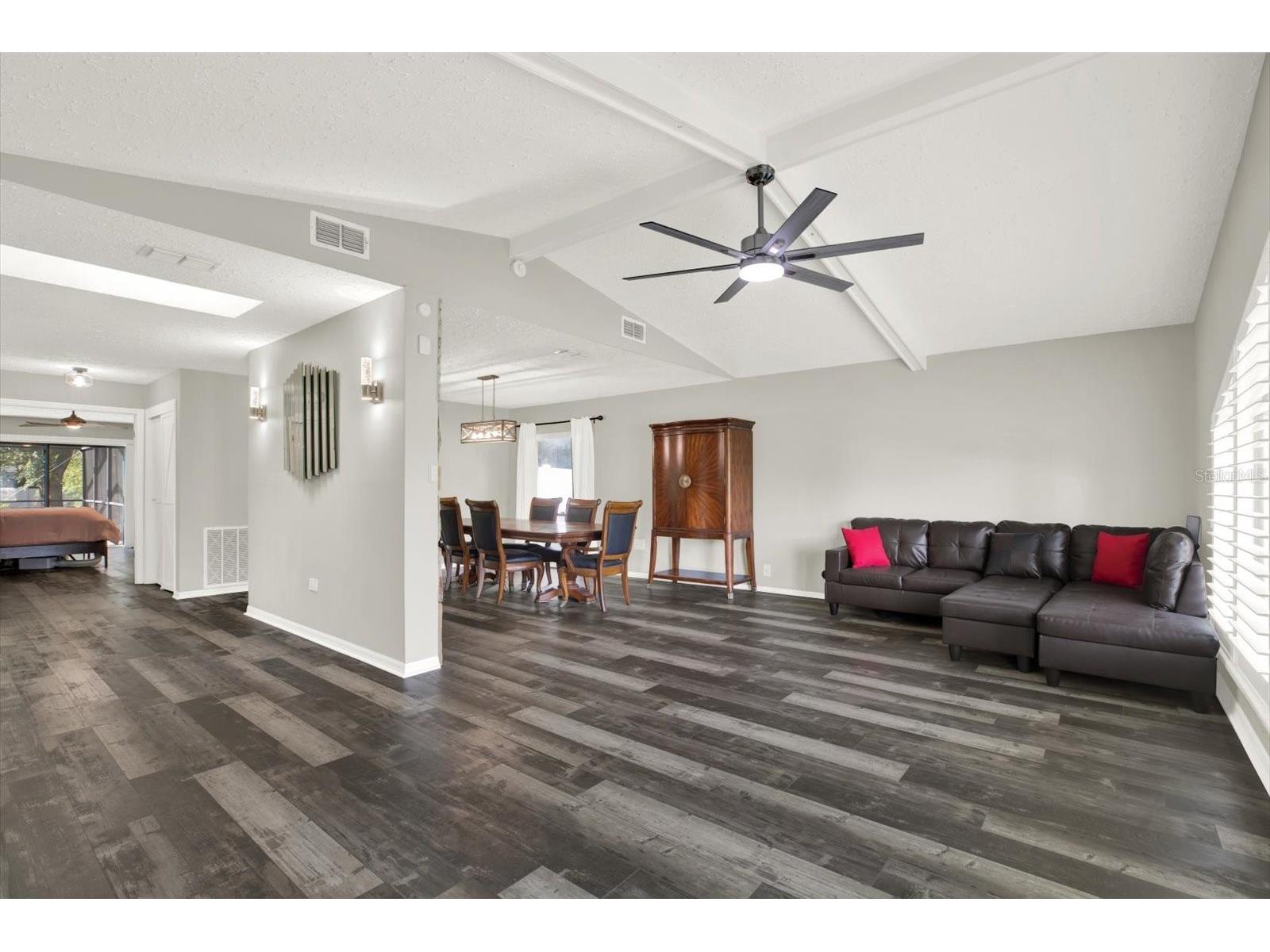 7487 River Country Drive Weeki Wachee FL 34607 - RIVER COUNTRY LAKE TB8524492 image8