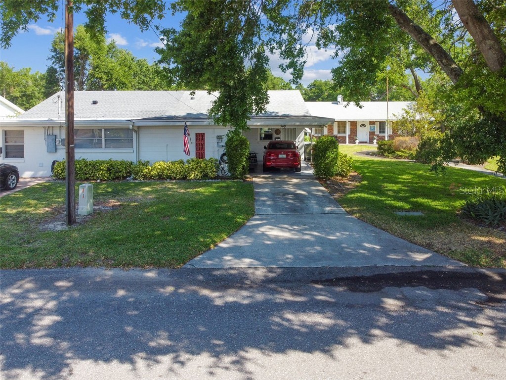749 Avenue Q SE Winter Haven FL 33880 P4925239 image1