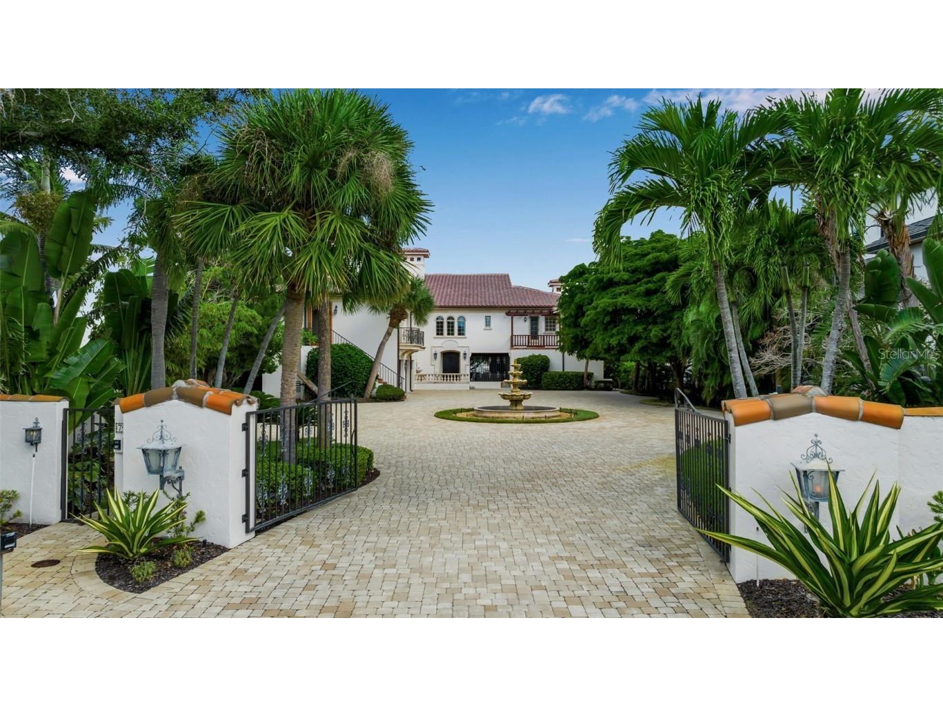 749 Freeling Drive Sarasota FL 34242 A4666354 image2