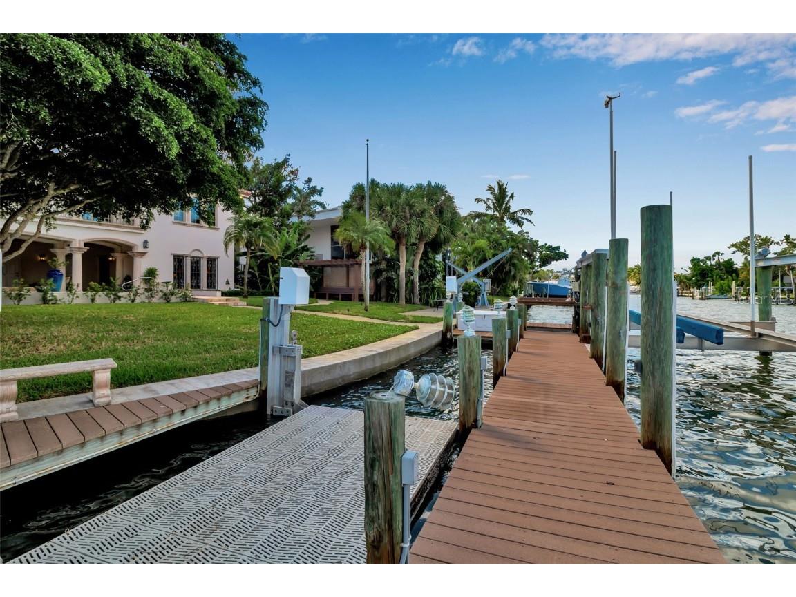 749 Freeling Drive Sarasota FL 34242 A4666354 image55