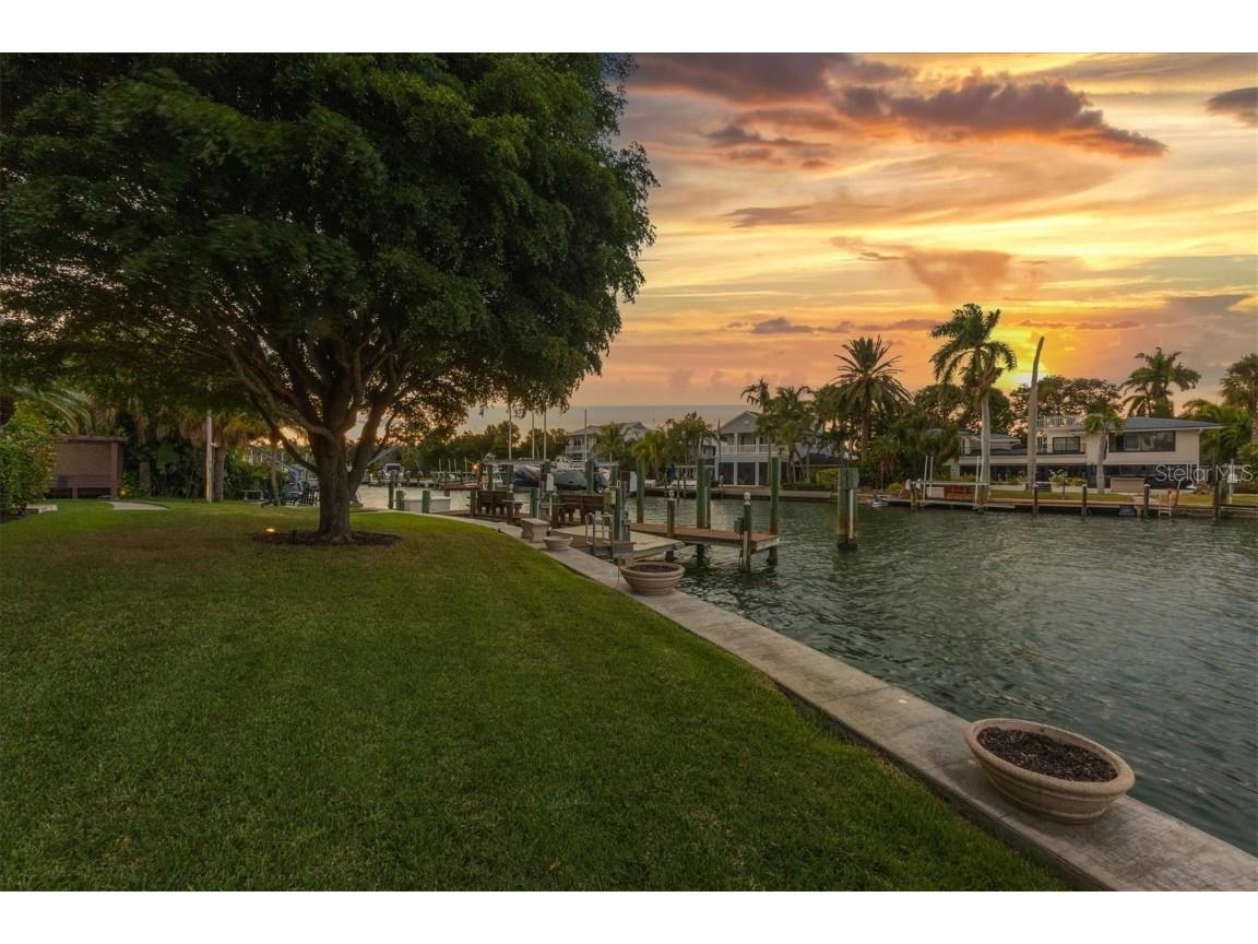 749 Freeling Drive Sarasota FL 34242 A4666354 image57