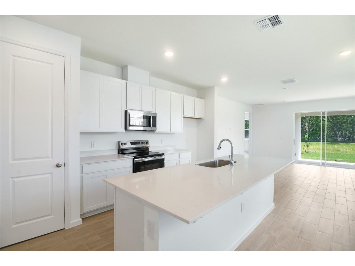 749 Lake Dell Avenue Dundee FL 33838 S5126727 image4