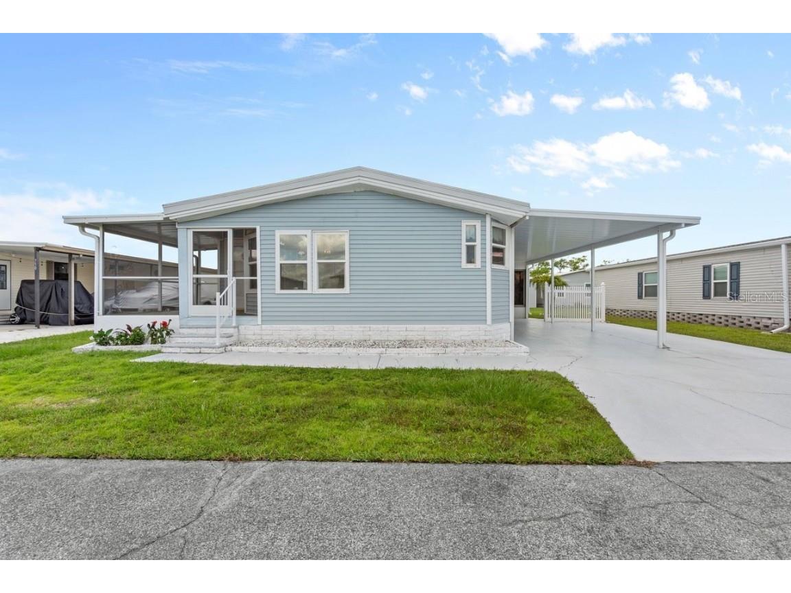 749 Riverview Circle North Port FL 34287 A4657779 image1