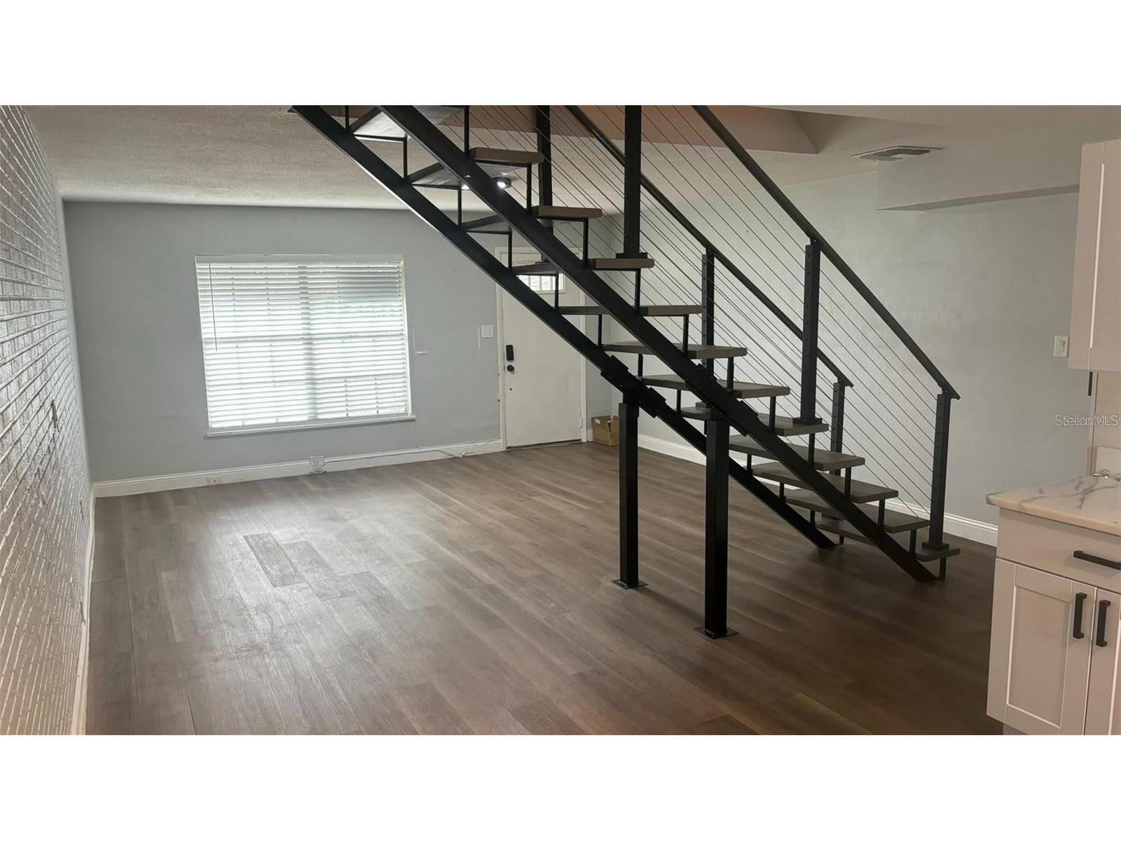 749 S Ridgewood Avenue Daytona Beach FL 32114 O6388802 image2