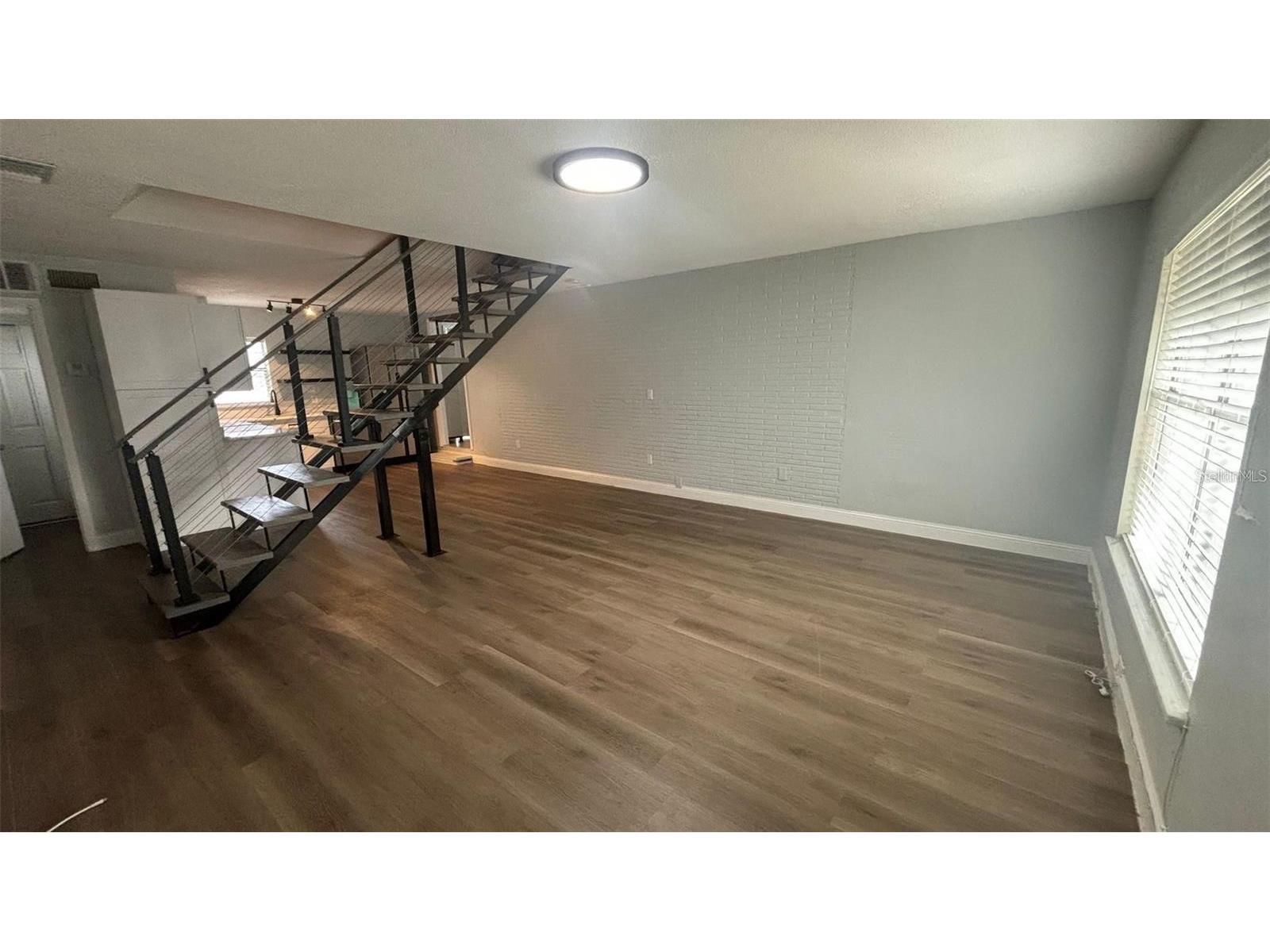 749 S Ridgewood Avenue Daytona Beach FL 32114 O6388802 image3