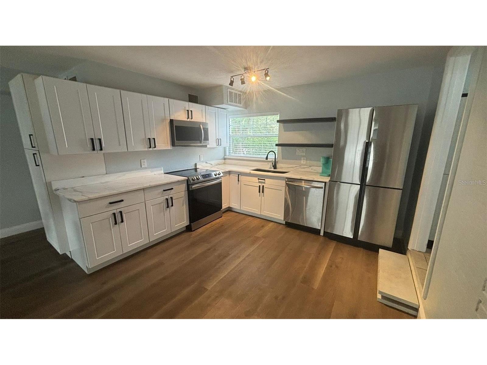 749 S Ridgewood Avenue Daytona Beach FL 32114 O6388802 image4