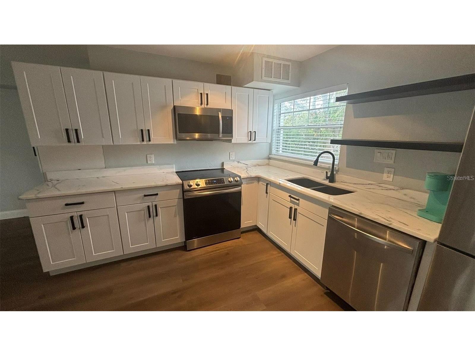 749 S Ridgewood Avenue Daytona Beach FL 32114 O6388802 image5