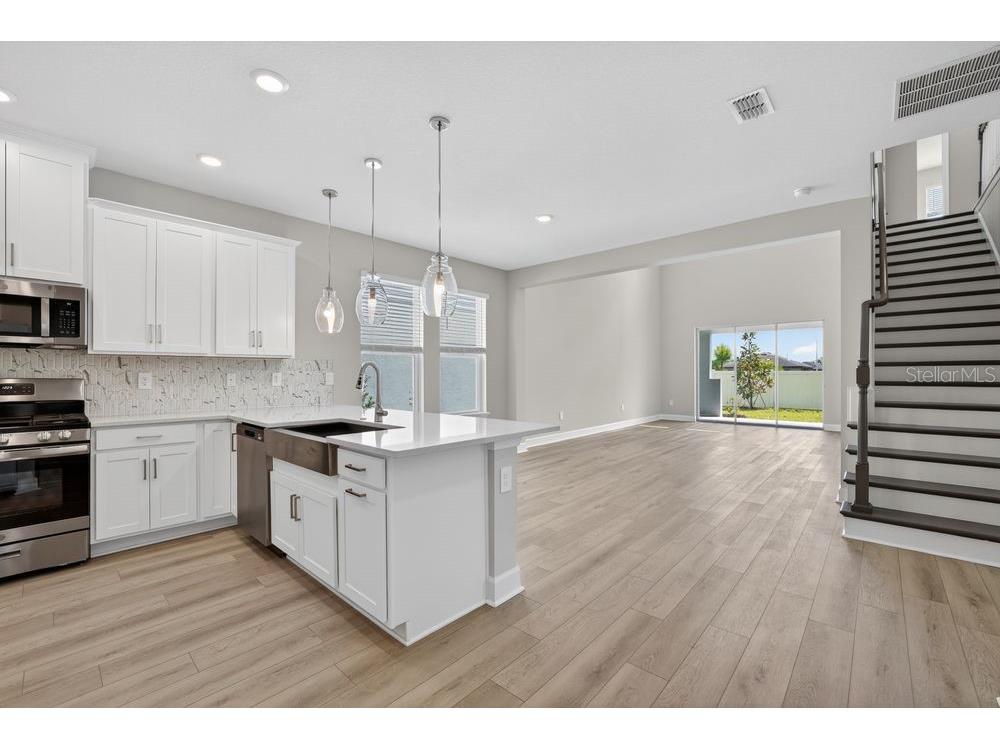 749 Steel Drive Apollo Beach FL 33572 TB8467117 image5