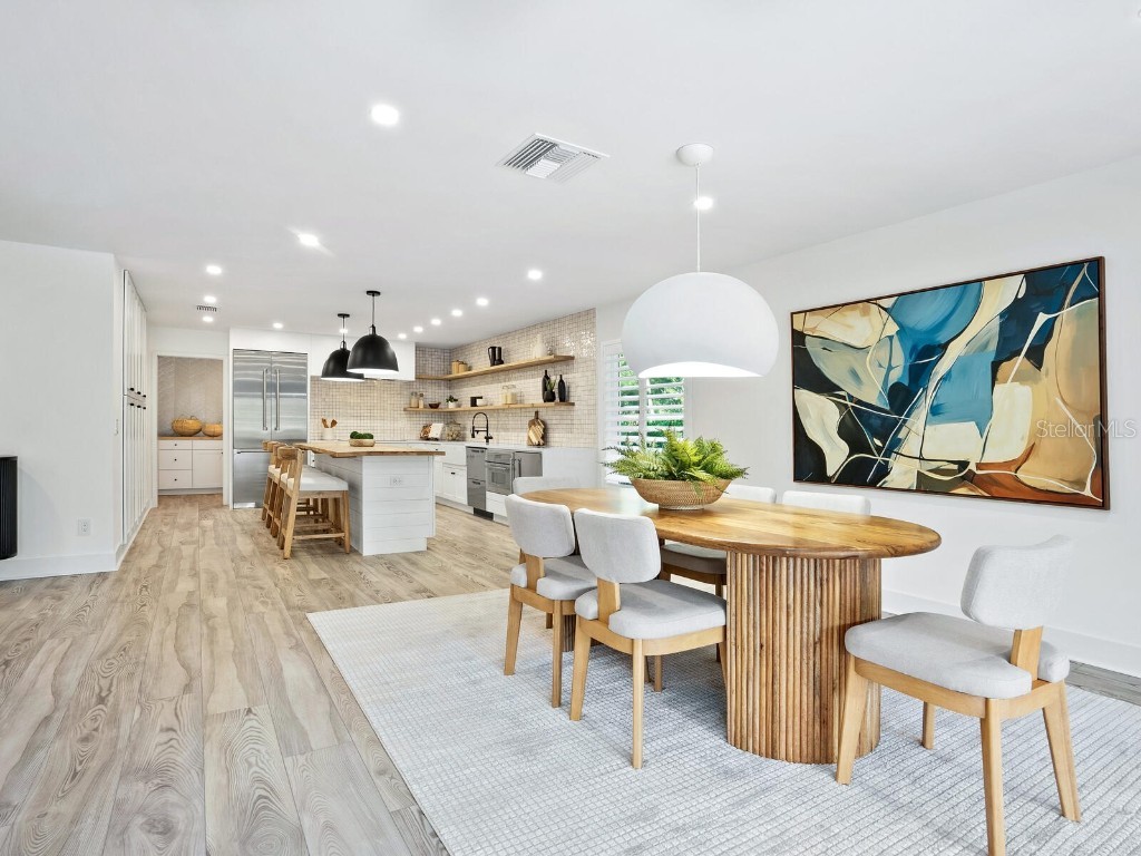 749 Tropical Circle Sarasota FL 34242 A4673529 image10