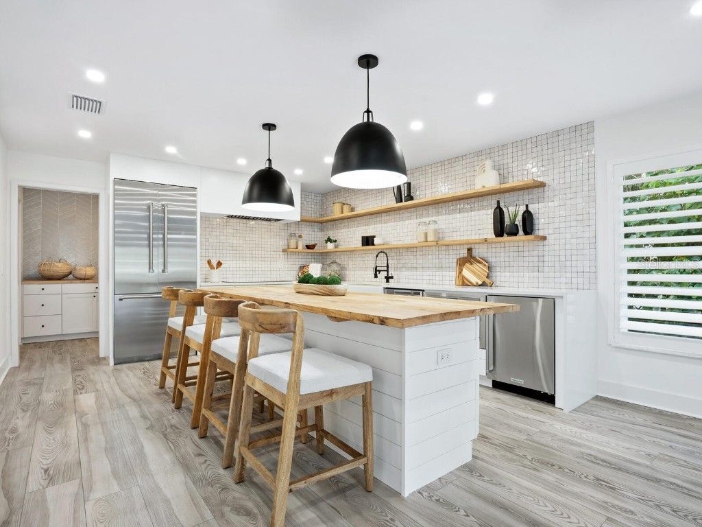 749 Tropical Circle Sarasota FL 34242 A4673529 image11