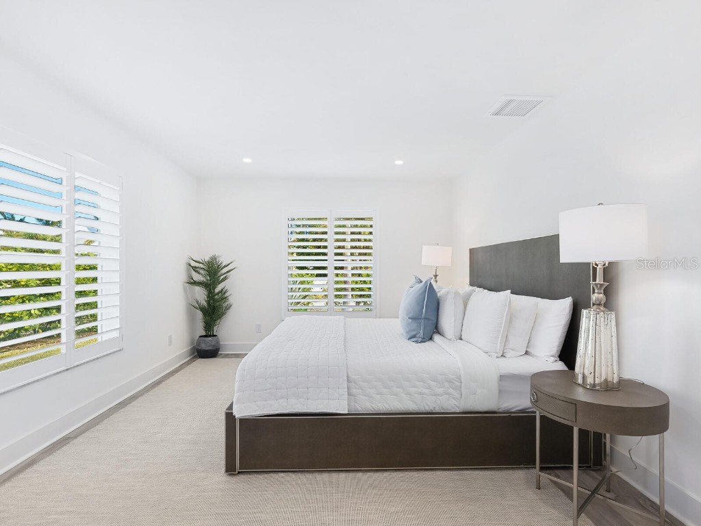 749 Tropical Circle Sarasota FL 34242 A4673529 image22