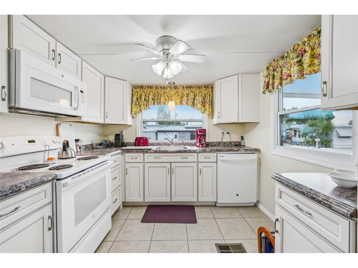 7490 46th Avenue N #225 Saint Petersburg FL 33709 S5138009 image20