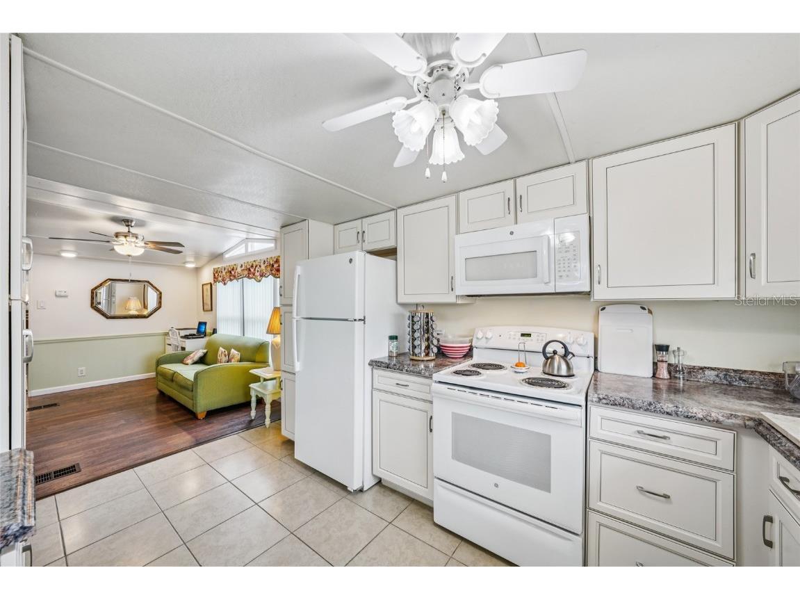 7490 46th Avenue N #225 Saint Petersburg FL 33709 S5138009 image22