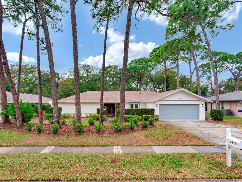 7490 Pine Valley Lane Seminole FL 33776 U8227846 image1