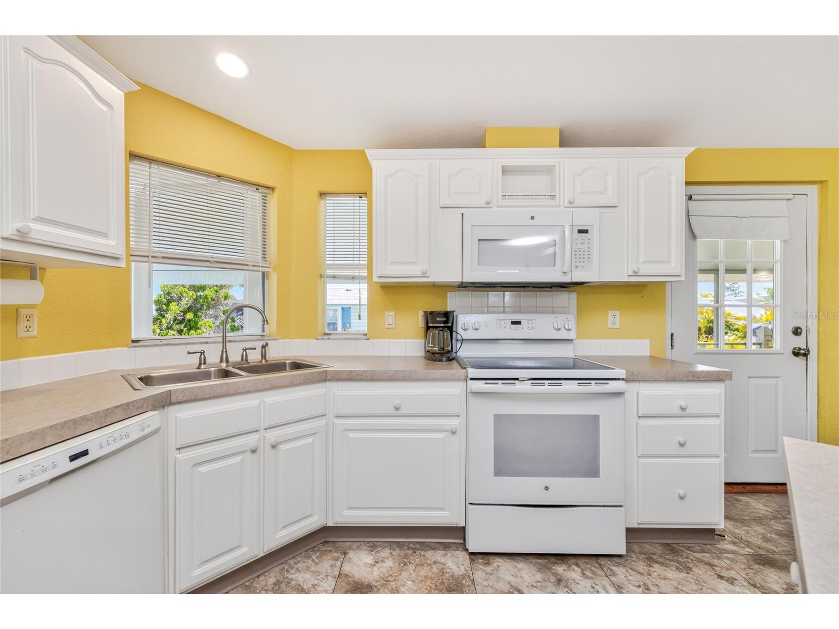 7491 Danvers Circle Port Charlotte FL 33981 - BUTTERFORD WATERWAY C7525263 image12