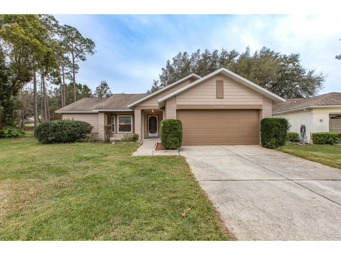 7492 Sugarbush Drive Spring Hill FL 34606 W7861185 image1