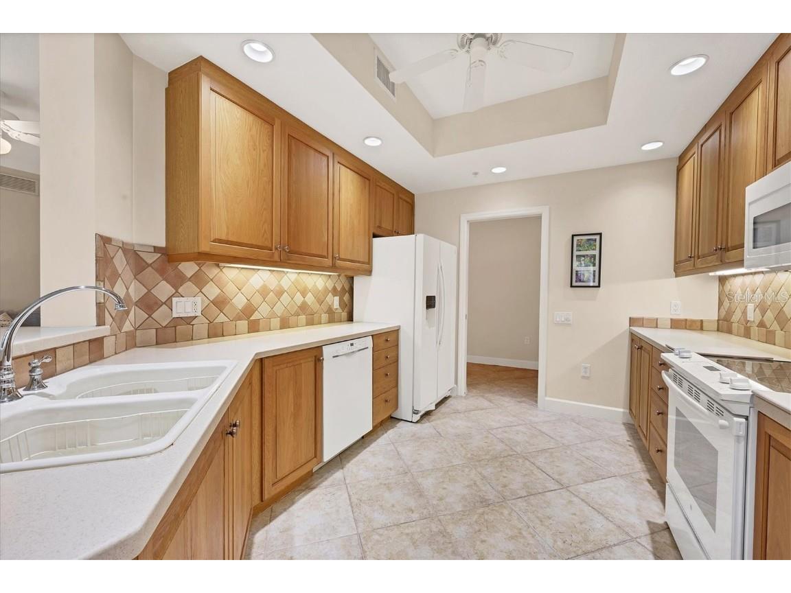 7493 Botanica Parkway #101B17 Sarasota FL 34238 A4670496 image11