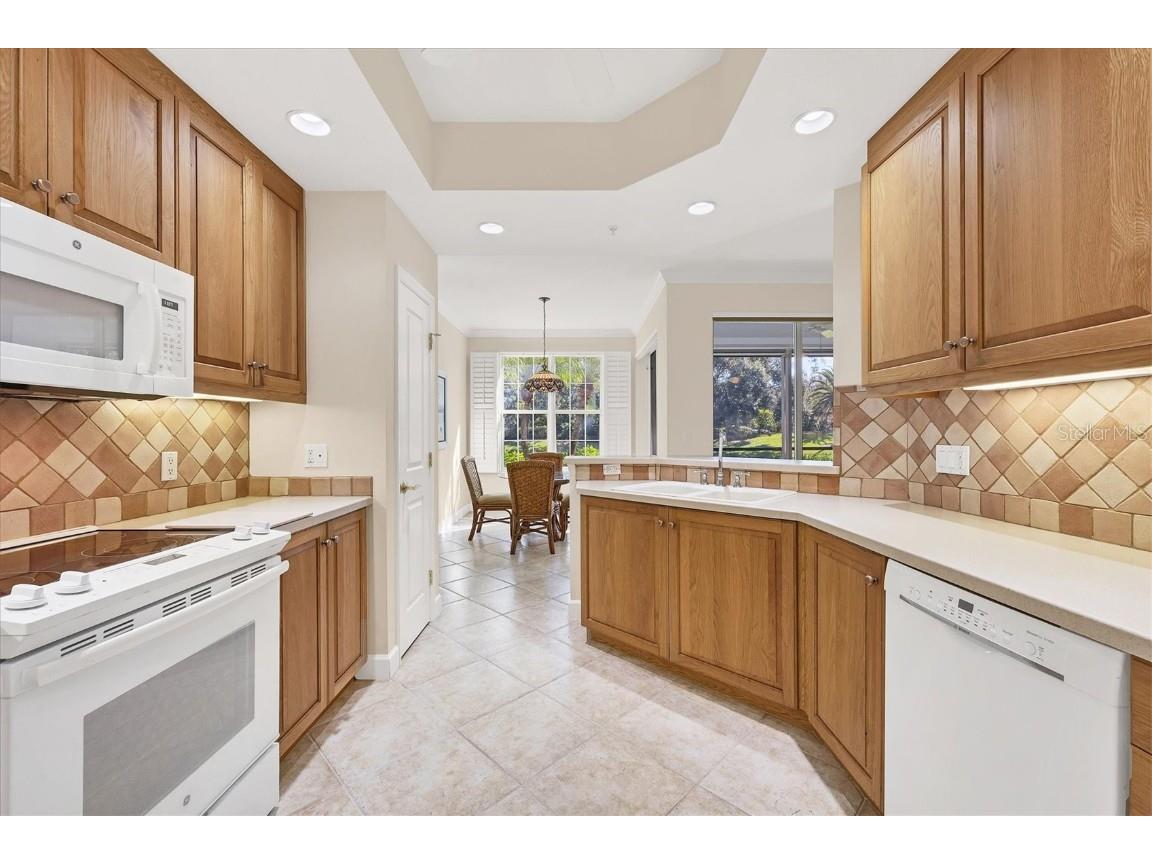 7493 Botanica Parkway #101B17 Sarasota FL 34238 A4670496 image14