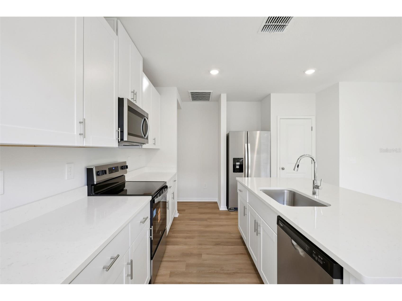 7496 Mia Vine Drive Brooksville FL 34601 TB8474654 image10