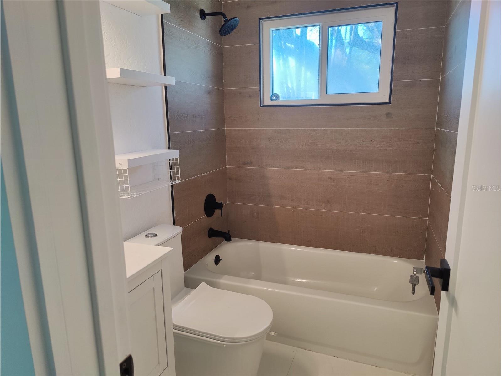 7498 Orpine Drive N Saint Petersburg FL 33702 TB8491832 image7