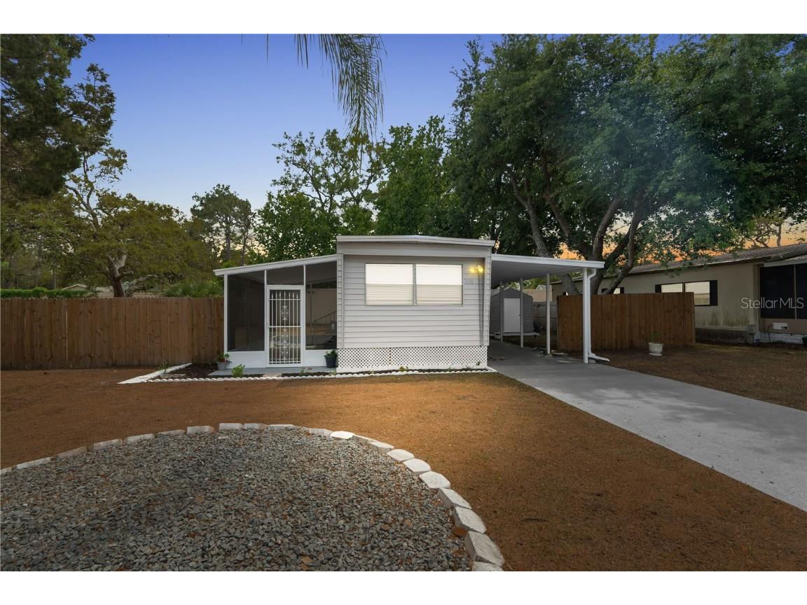 7498 Sealawn Spring Hill FL 34606 W7854031 image1