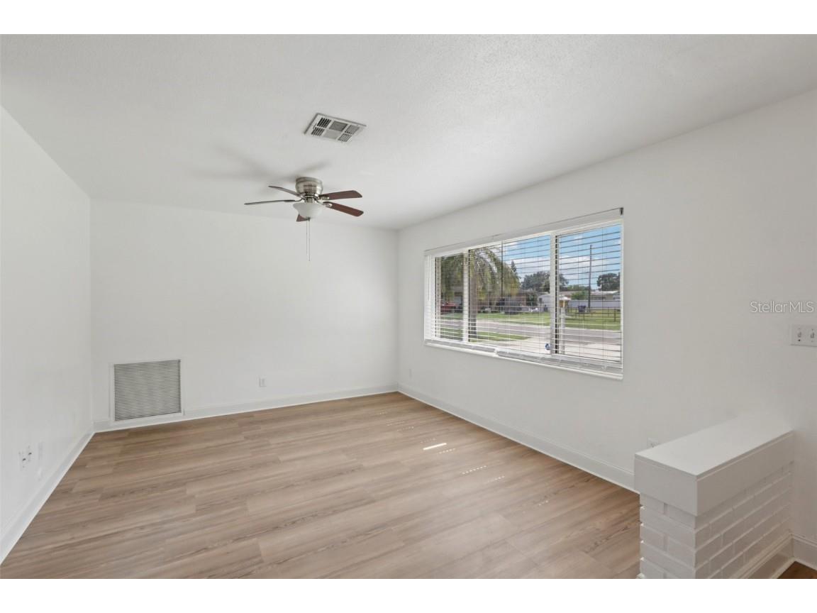 7499 7th Street N Saint Petersburg FL 33702 TB8411073 image21