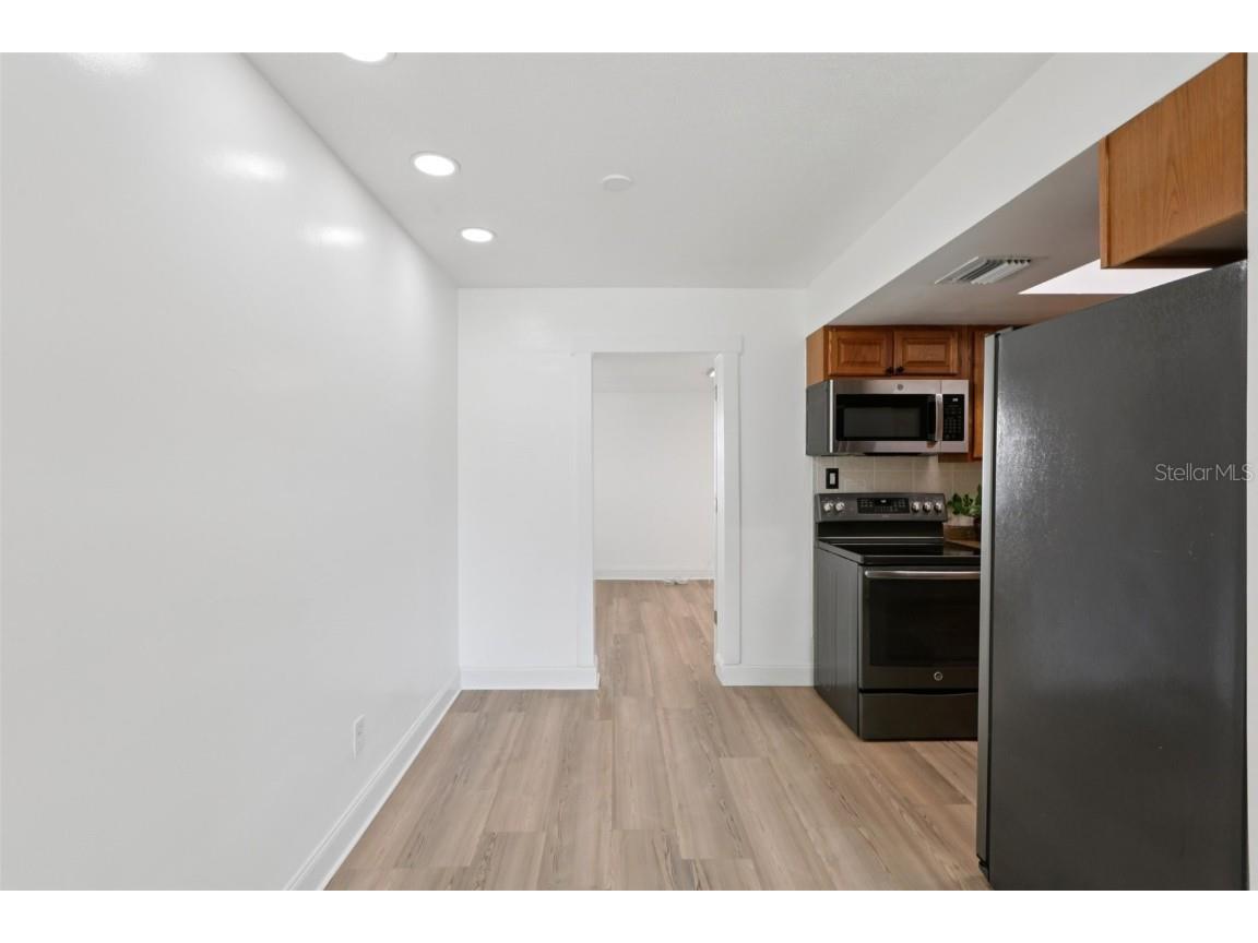 7499 7th Street N Saint Petersburg FL 33702 TB8411073 image26