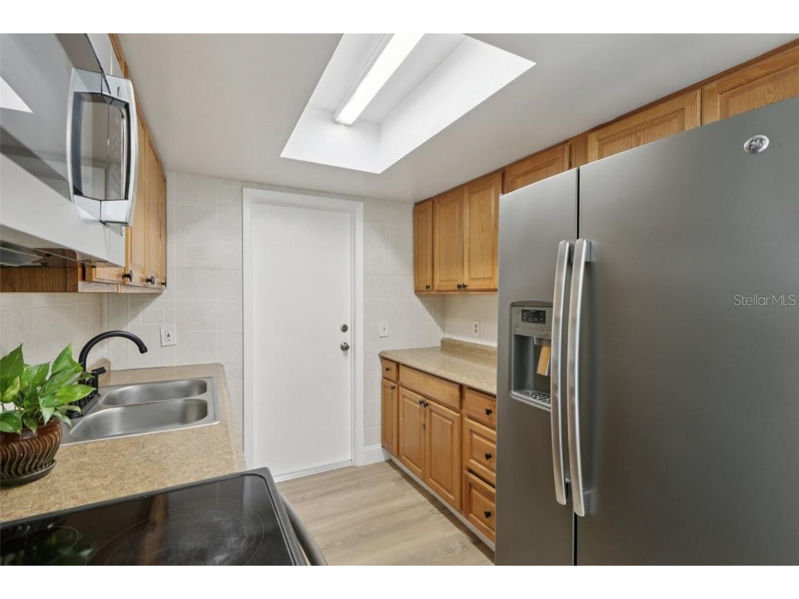 7499 7th Street N Saint Petersburg FL 33702 TB8411073 image27