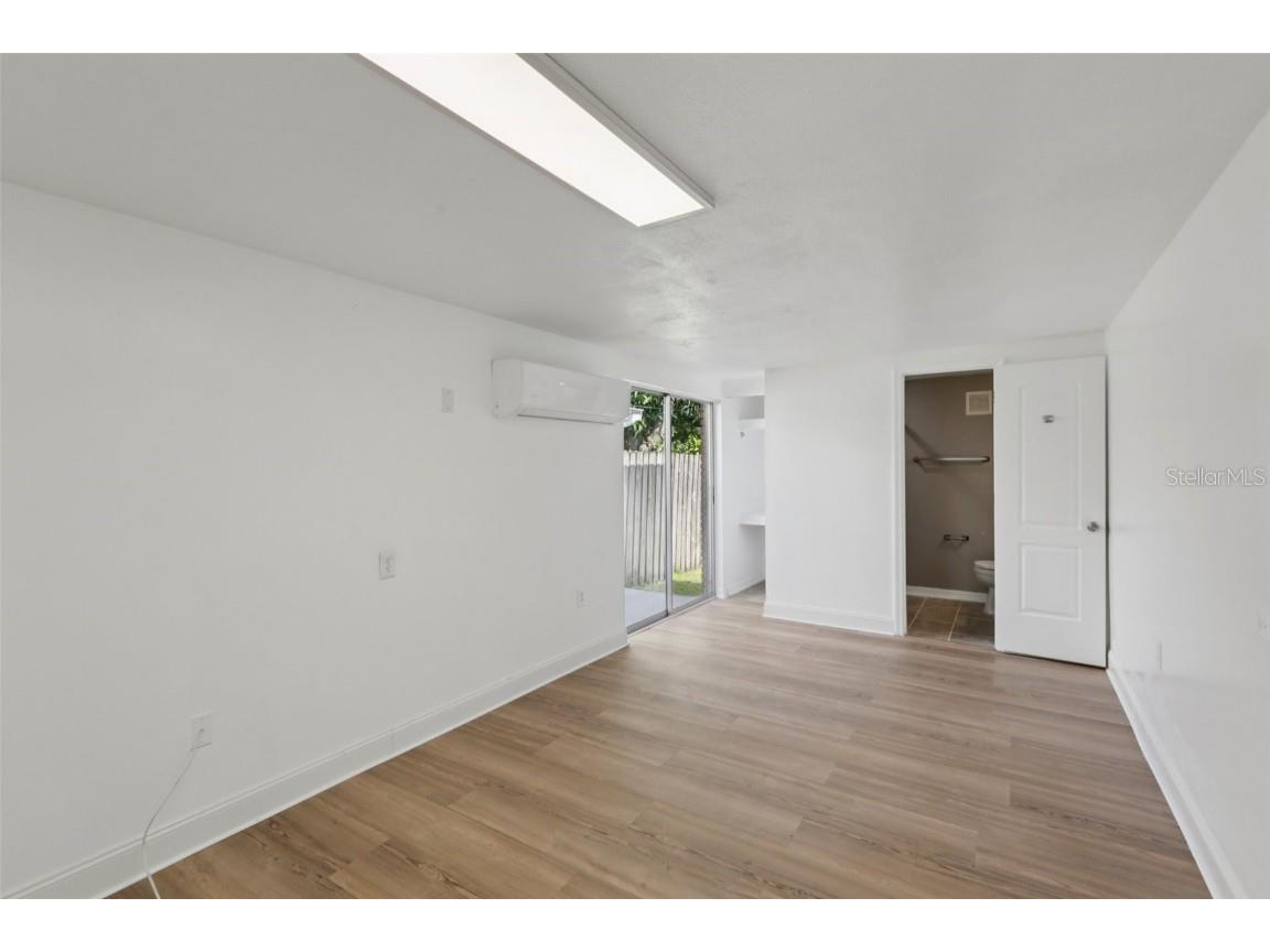 7499 7th Street N Saint Petersburg FL 33702 TB8411073 image30